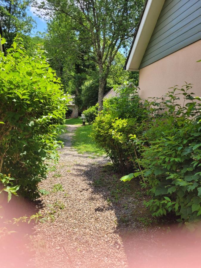 Village 17 Gites, Piscine, Restaurant , 2 Avec Spa, 3km De