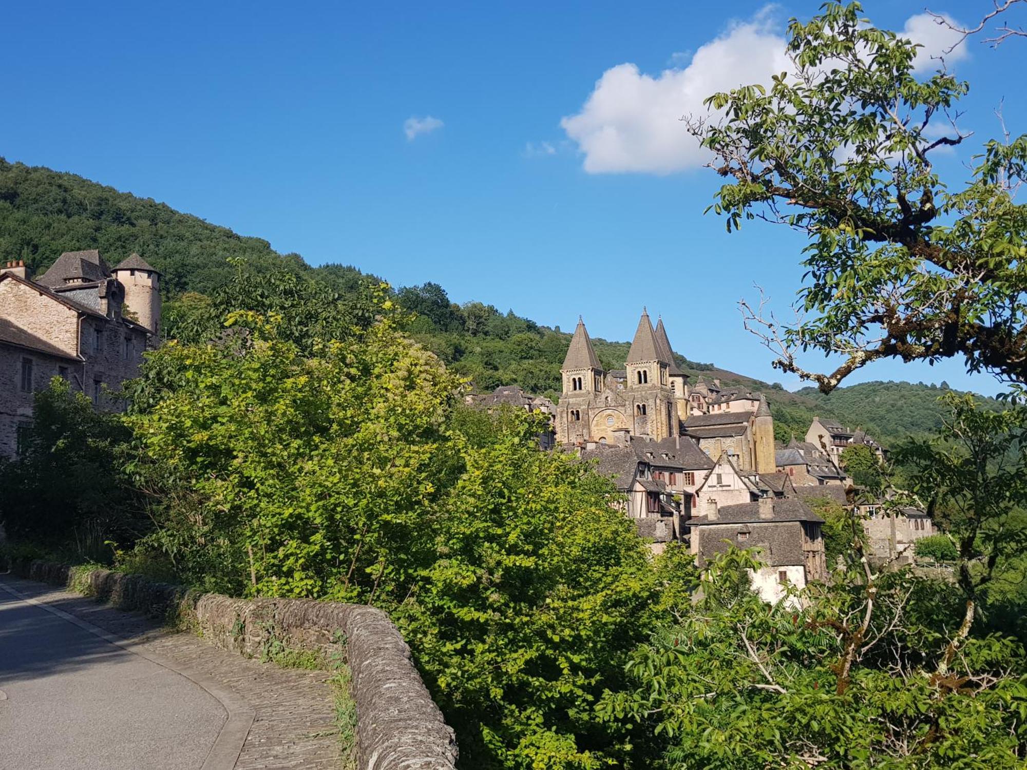 Village 17 Gites, Piscine, Restaurant , 2 Avec Spa, 3km De
