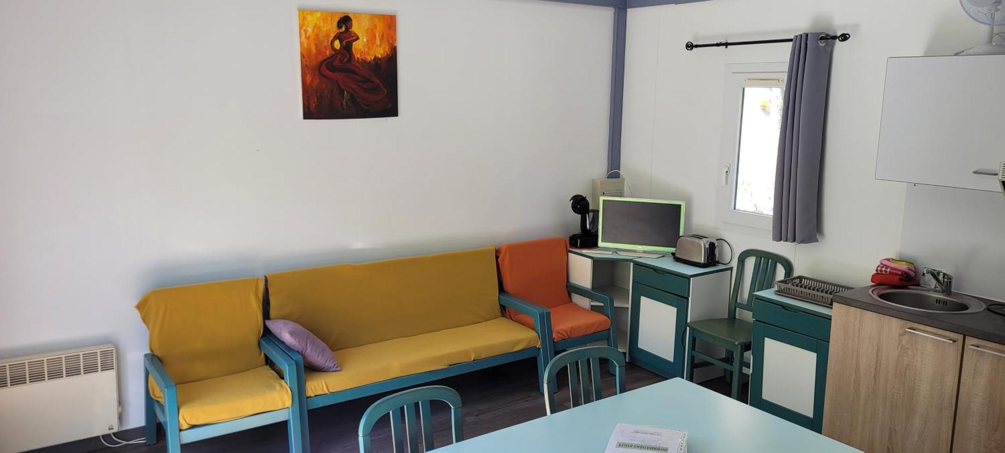 Village 17 Gites, Piscine, Restaurant , 2 Avec Spa, 3km De Holiday home