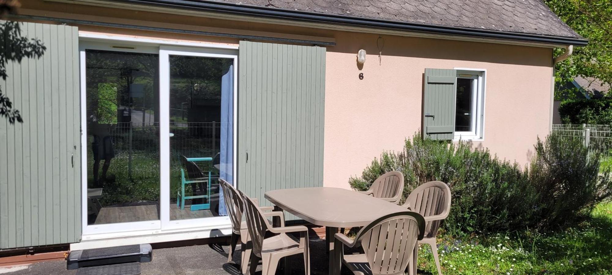 Village 17 Gites, Piscine, Restaurant , 2 Avec Spa, 3km De Holiday home *