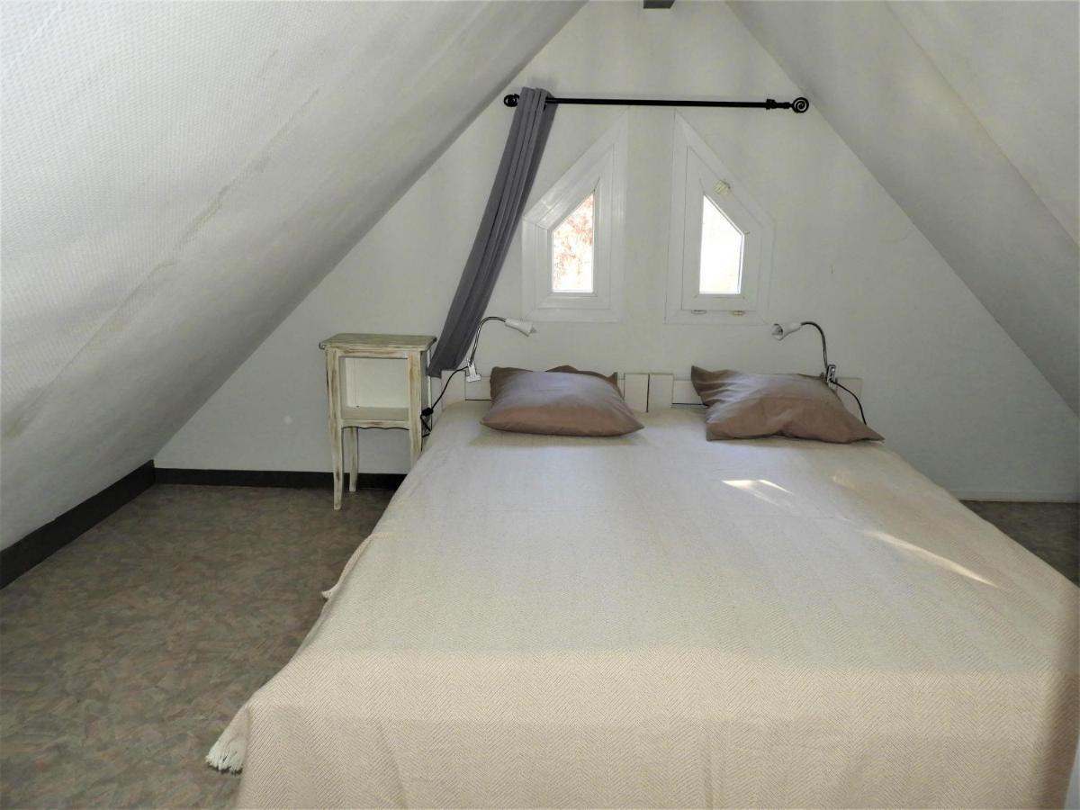 Village 17 Gites, Piscine, Restaurant , 2 Avec Spa, 3km De Holiday home