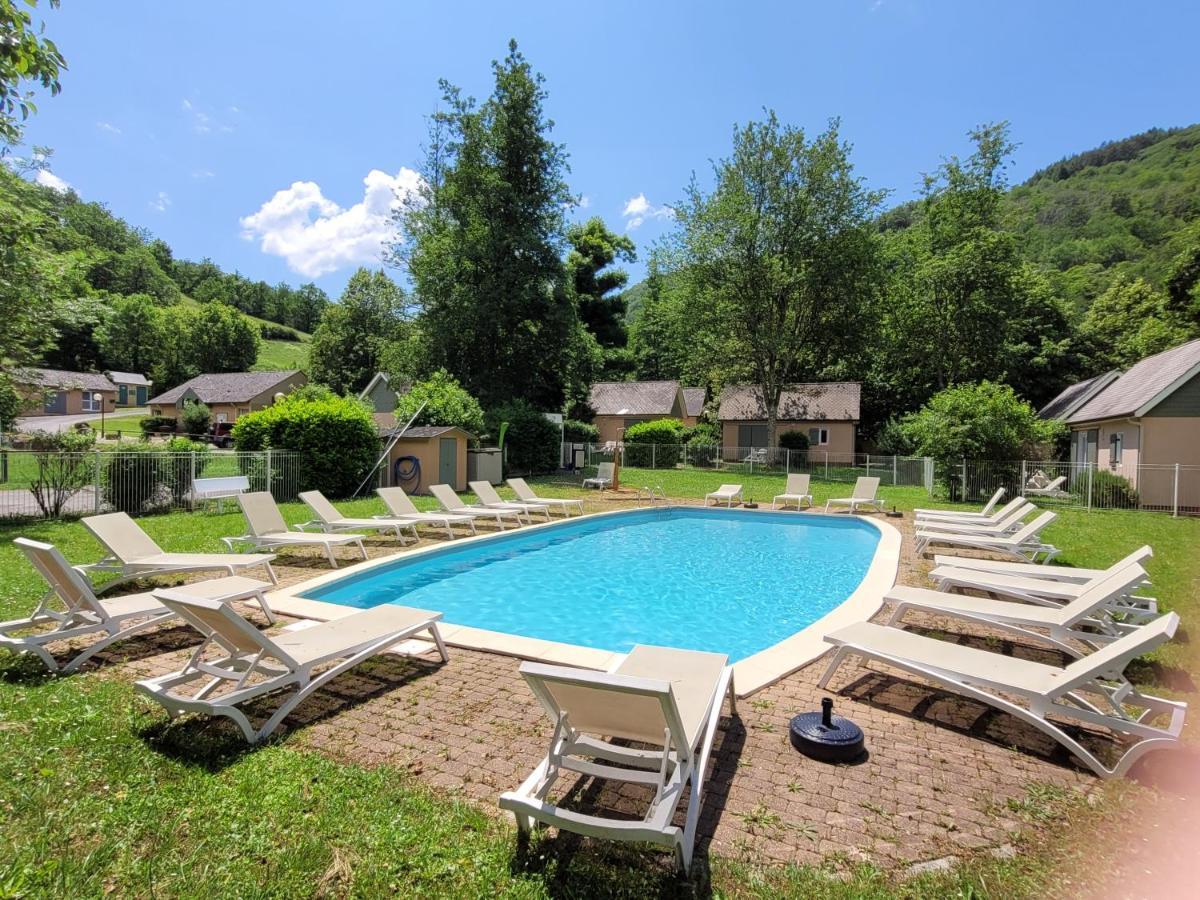 Village 17 Gites, Piscine, Restaurant , 2 Avec Spa, 3km De Conques