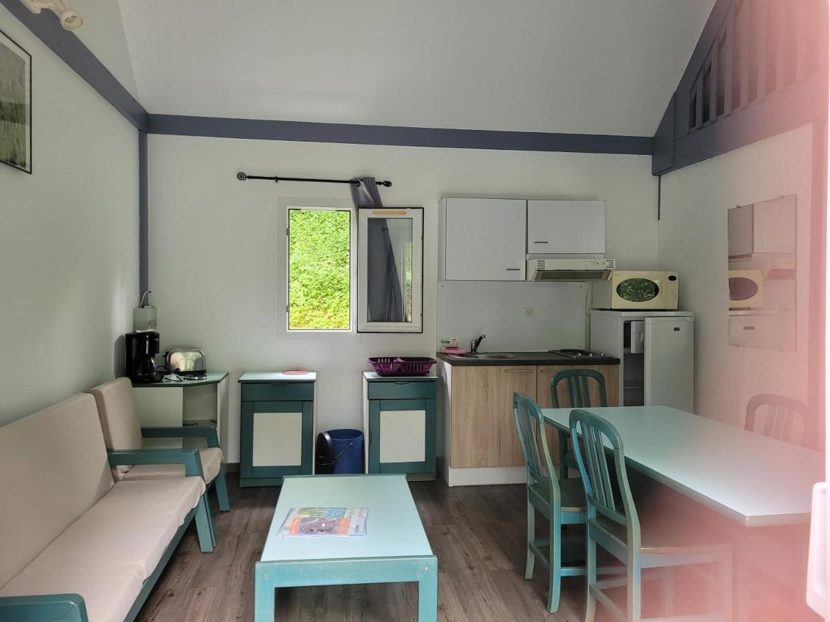 Village 17 Gites, Piscine, Restaurant , 2 Avec Spa, 3km De