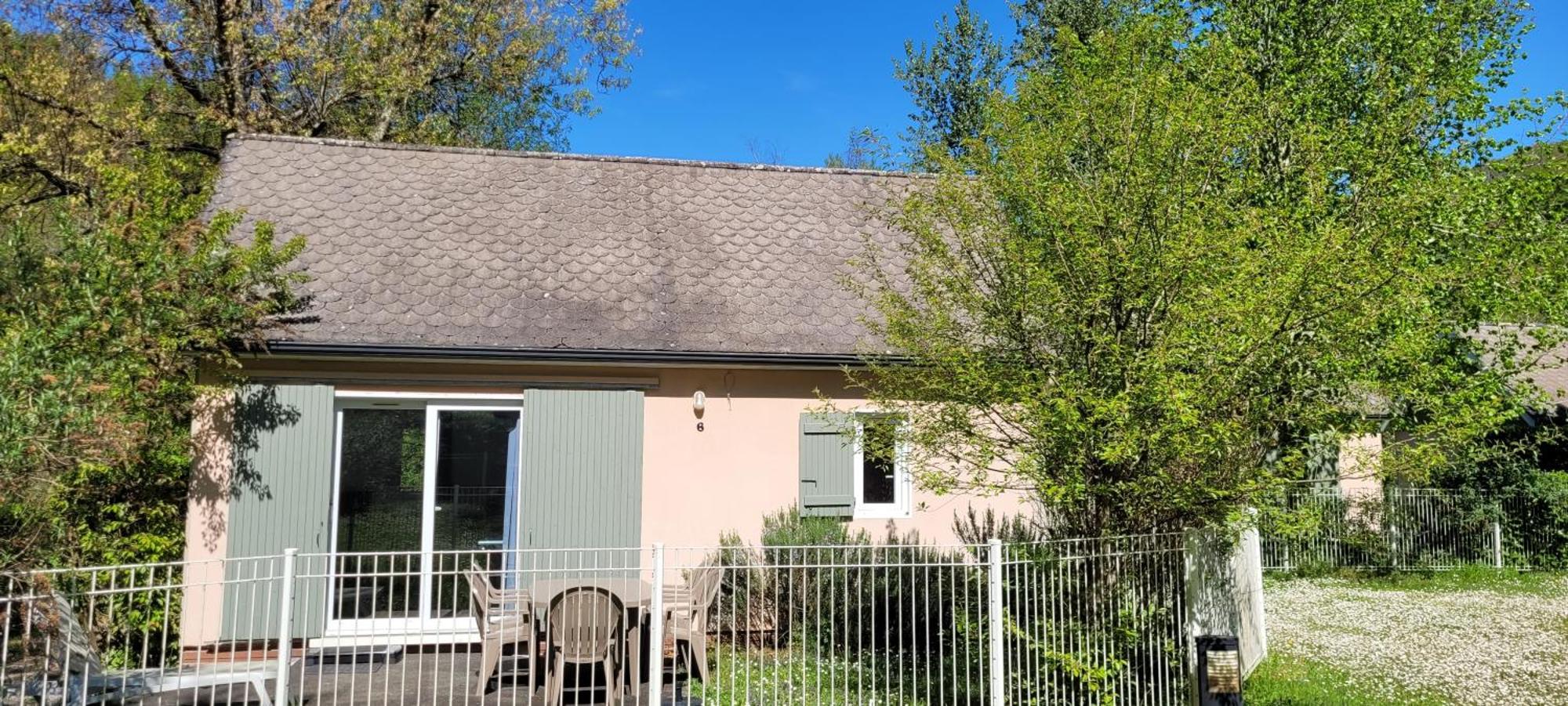 Village 17 Gites, Piscine, Restaurant , 2 Avec Spa, 3km De